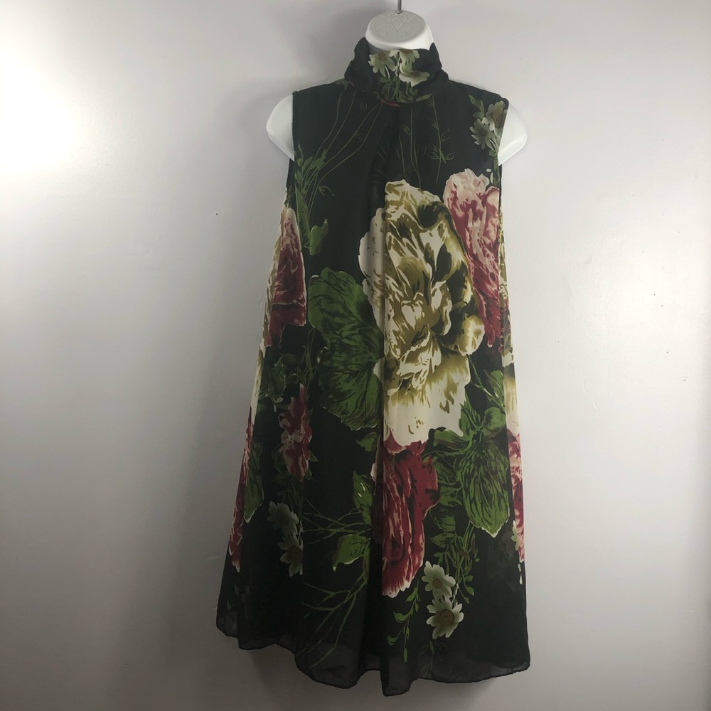 Beautiful Floral Print Dress Size M